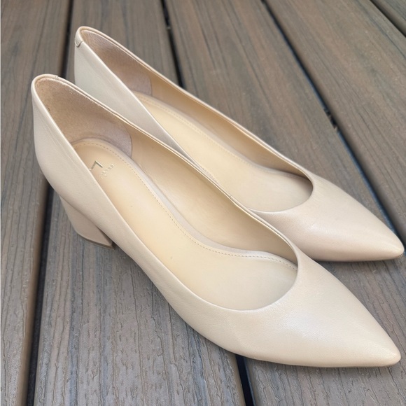 Marc Fisher Tan Pointed-Toe Heels with Block Heel - Picture 5 of 8